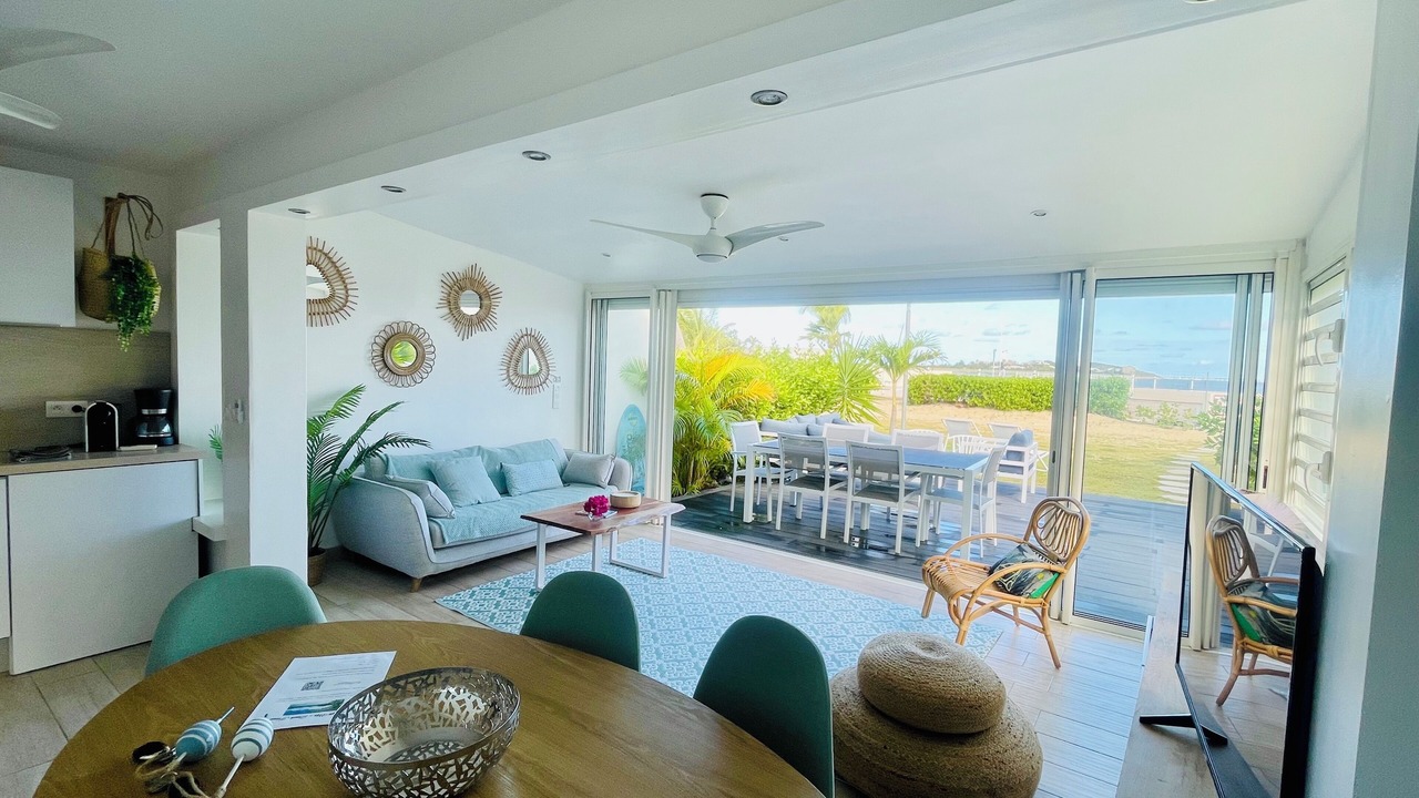 Photo of Livingroom in Nettle Bay