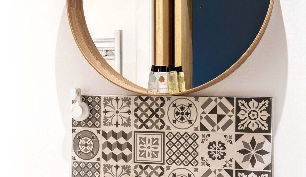 Photo of Others in Barry