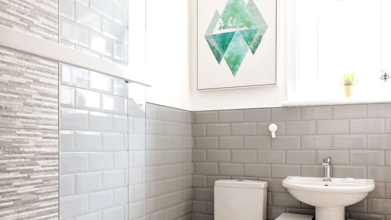 Photo of Bathroom in Barry