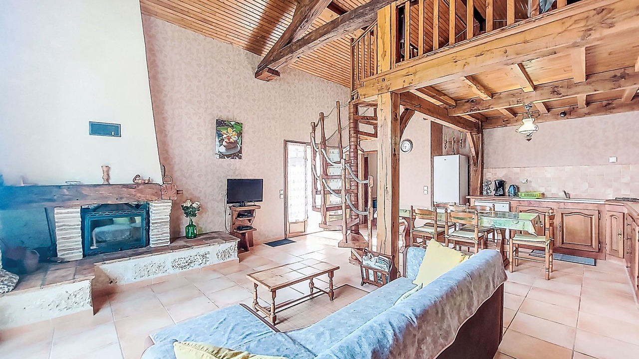 Photo of Livingroom in Dondas