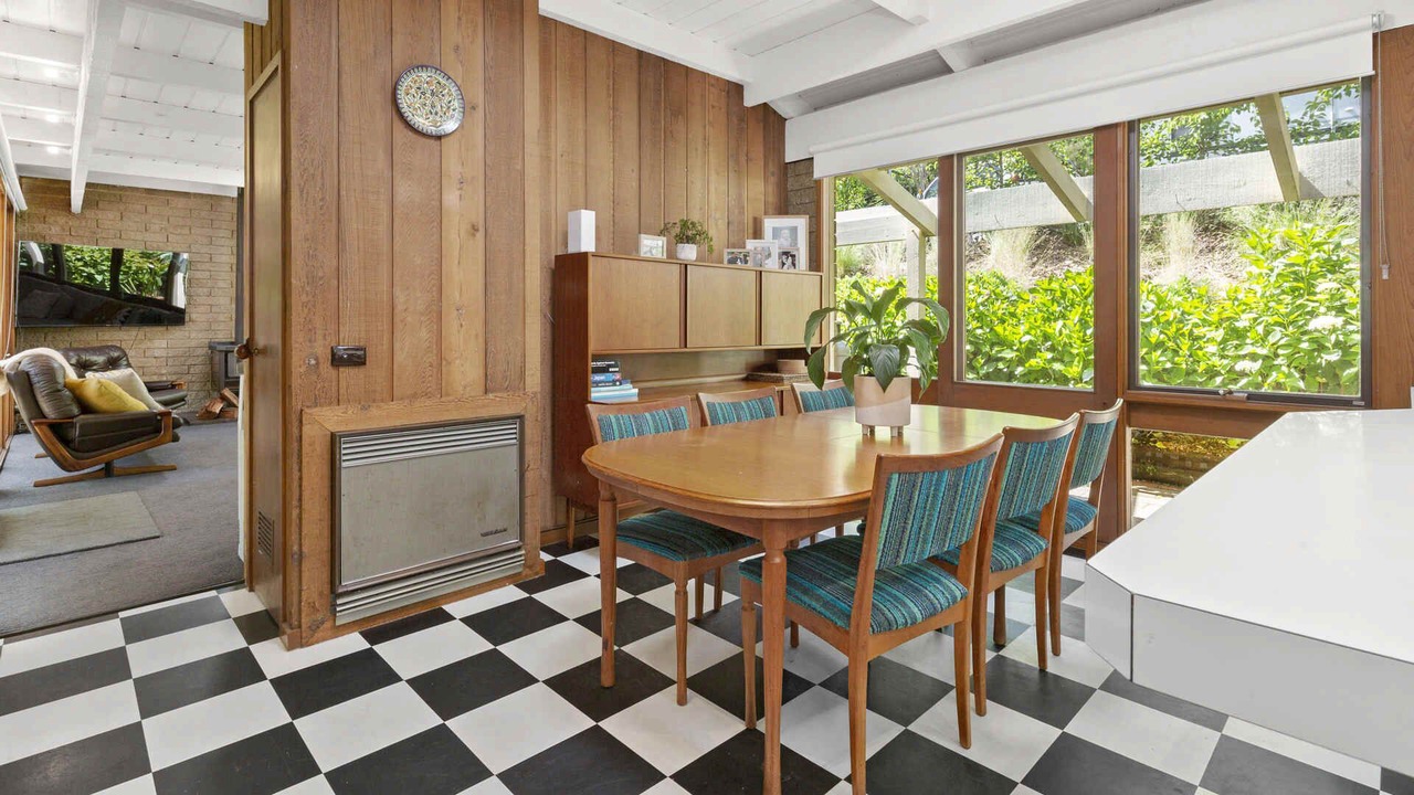 Photo of Others in Red Hill