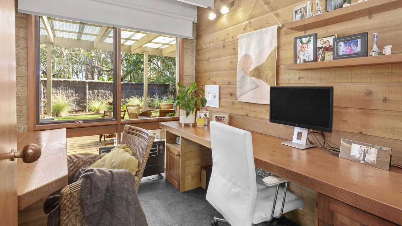 Photo of Others in Red Hill