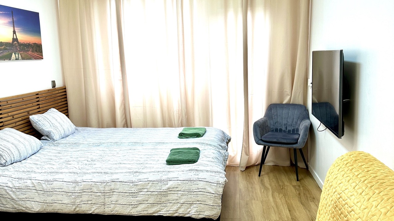 Photo of Bedroom in Clichy