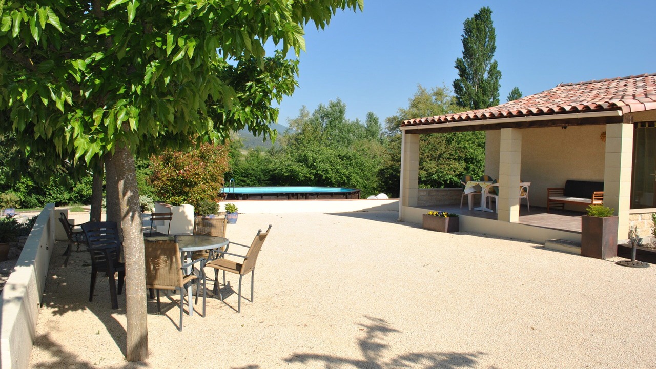 Photo of Outdoor in Banne