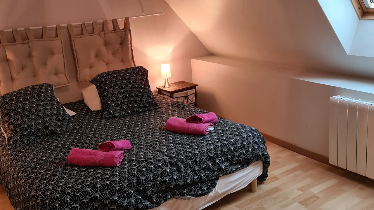 Photo of Bedroom in Theix-Noyalo