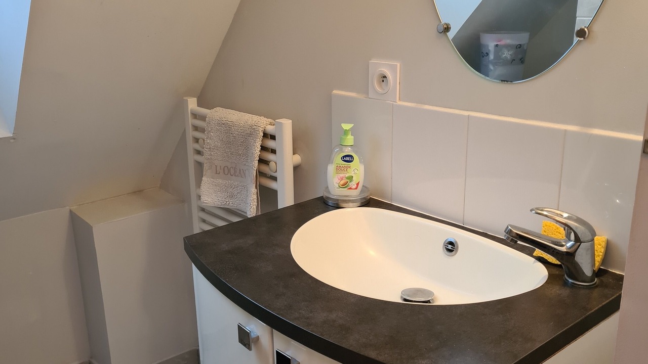 Photo of Bathroom in Theix-Noyalo