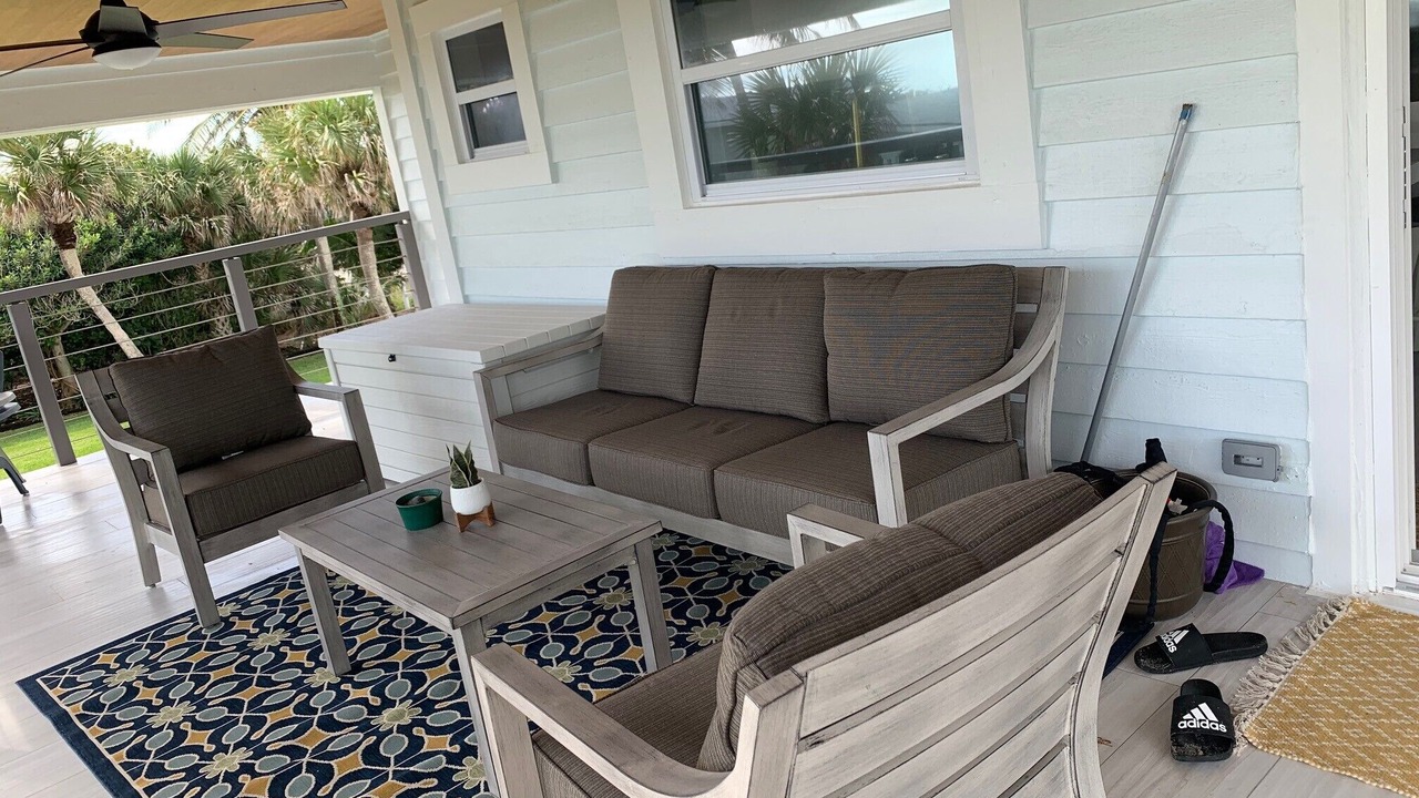 Photo of Patio Balcony in Ambersand Beach