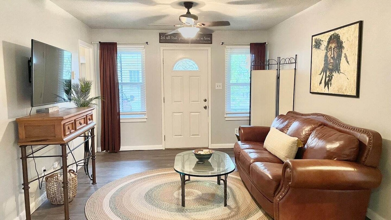Photo of Livingroom in Midwest City