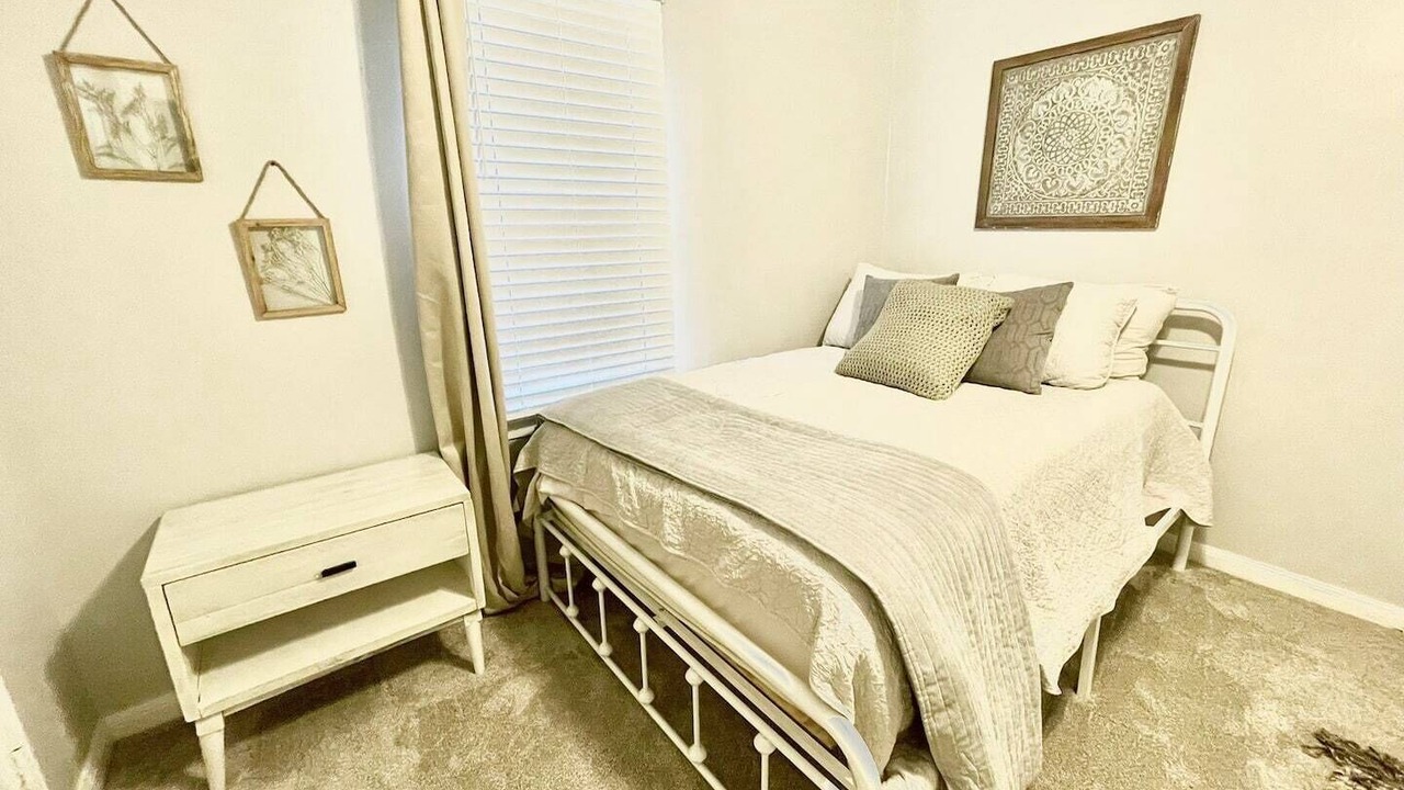 Photo of Bedroom in Midwest City