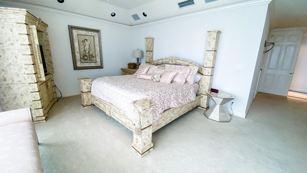 Photo of Bedroom in North Beach