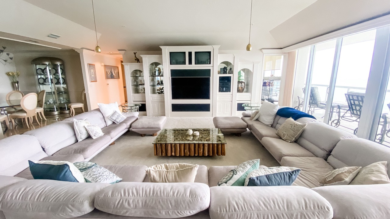 Photo of Livingroom in North Beach