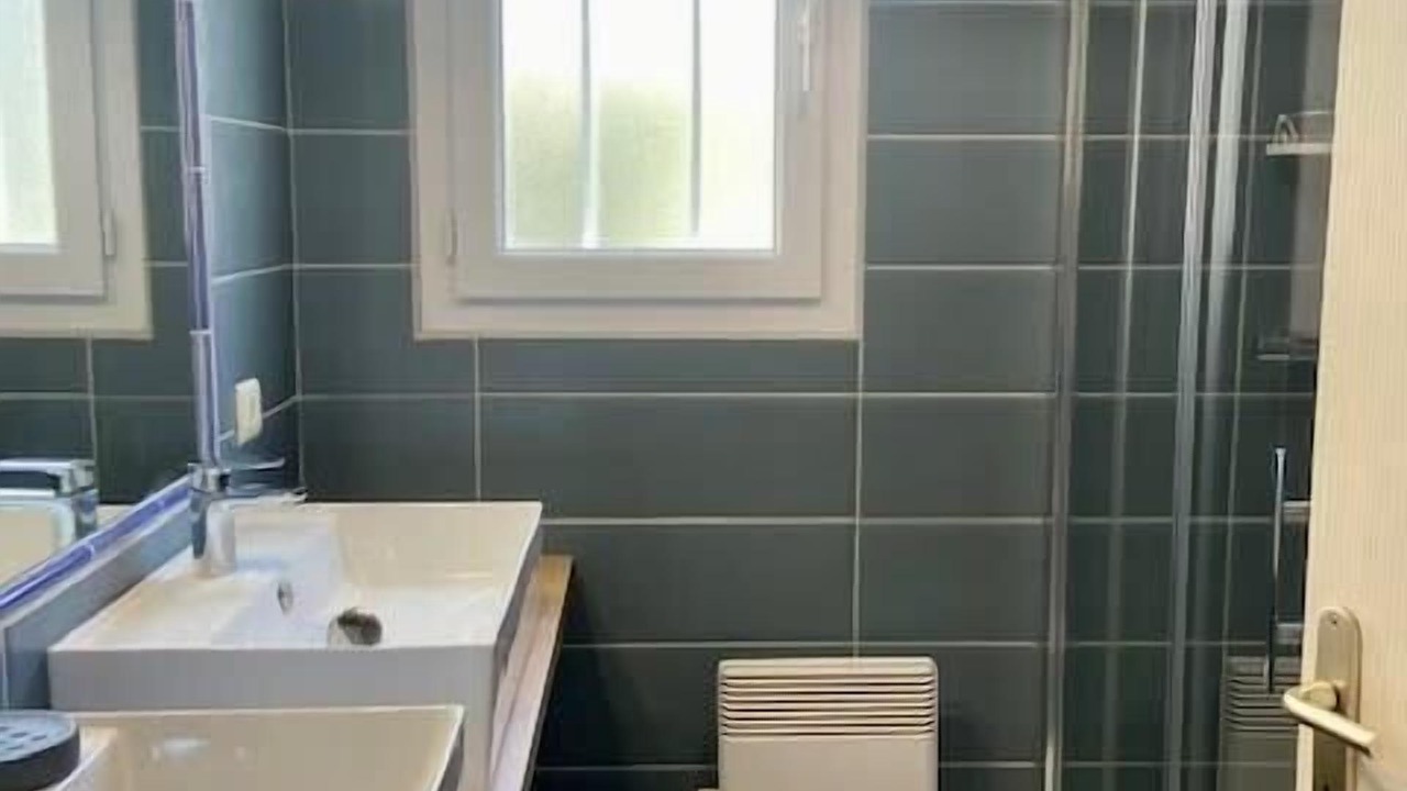 Photo of Bathroom in Prefailles