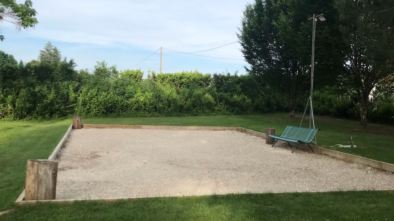 Photo of Outdoor in Lalandusse