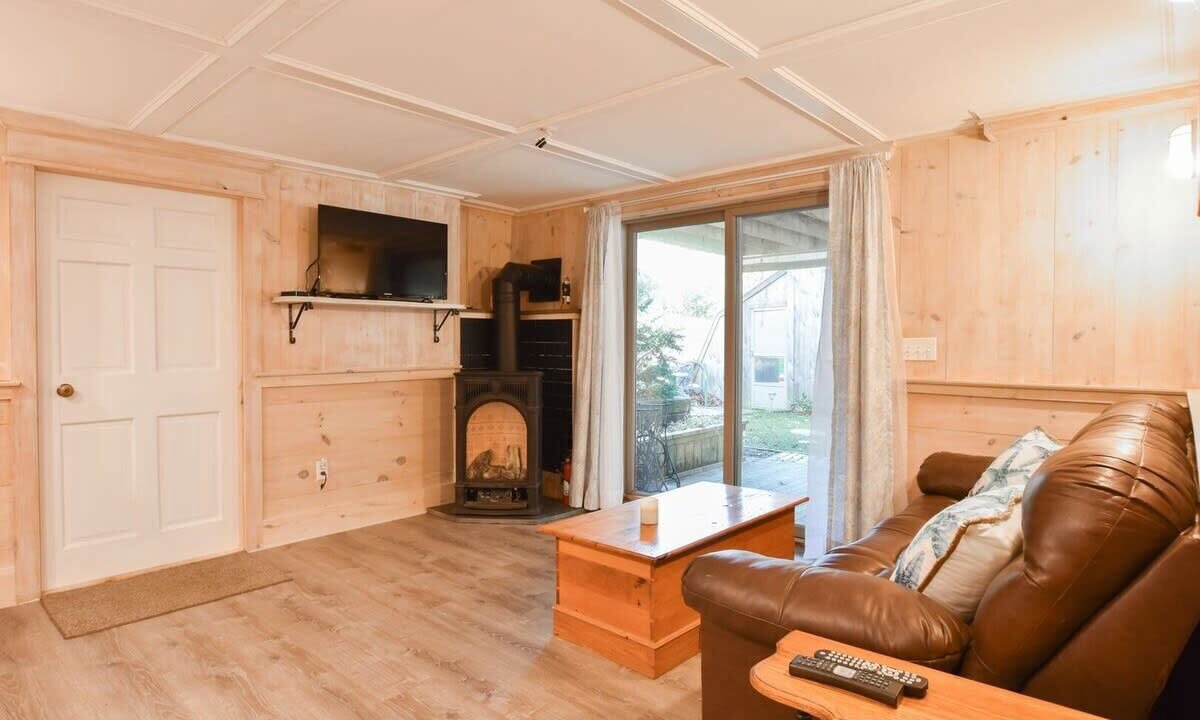 Photo of Livingroom in South Chatham