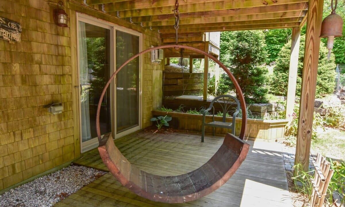 Photo of Patio Balcony in South Chatham