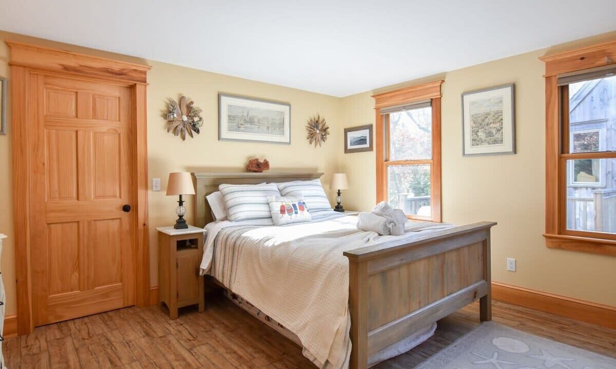 Photo of Bedroom in South Chatham