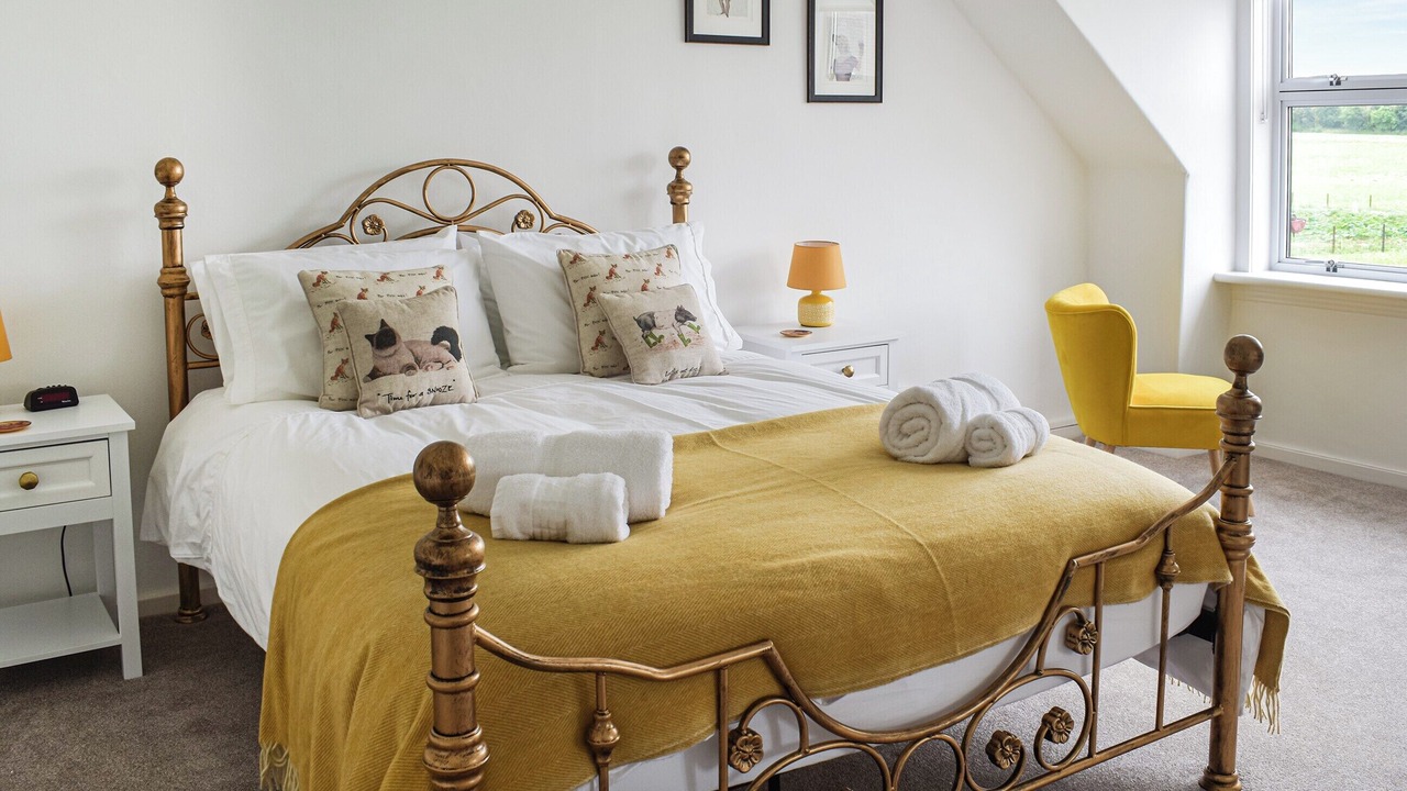 Photo of Others in Duns