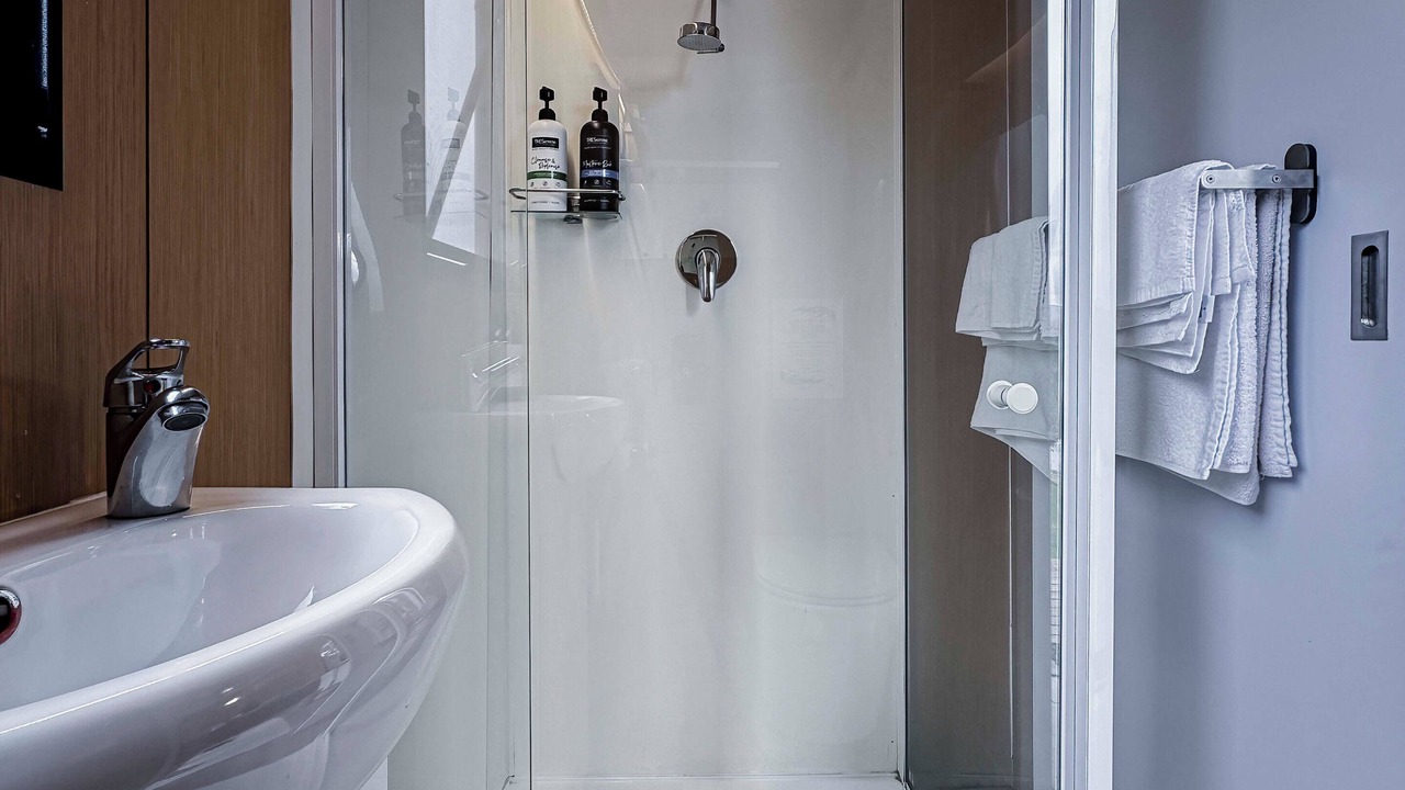 Photo of Bathroom in Grose Vale