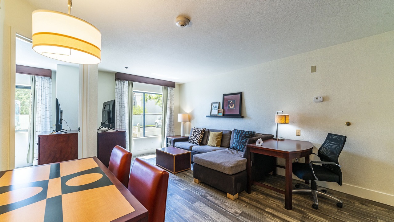 Photo of Livingroom in North Mountain