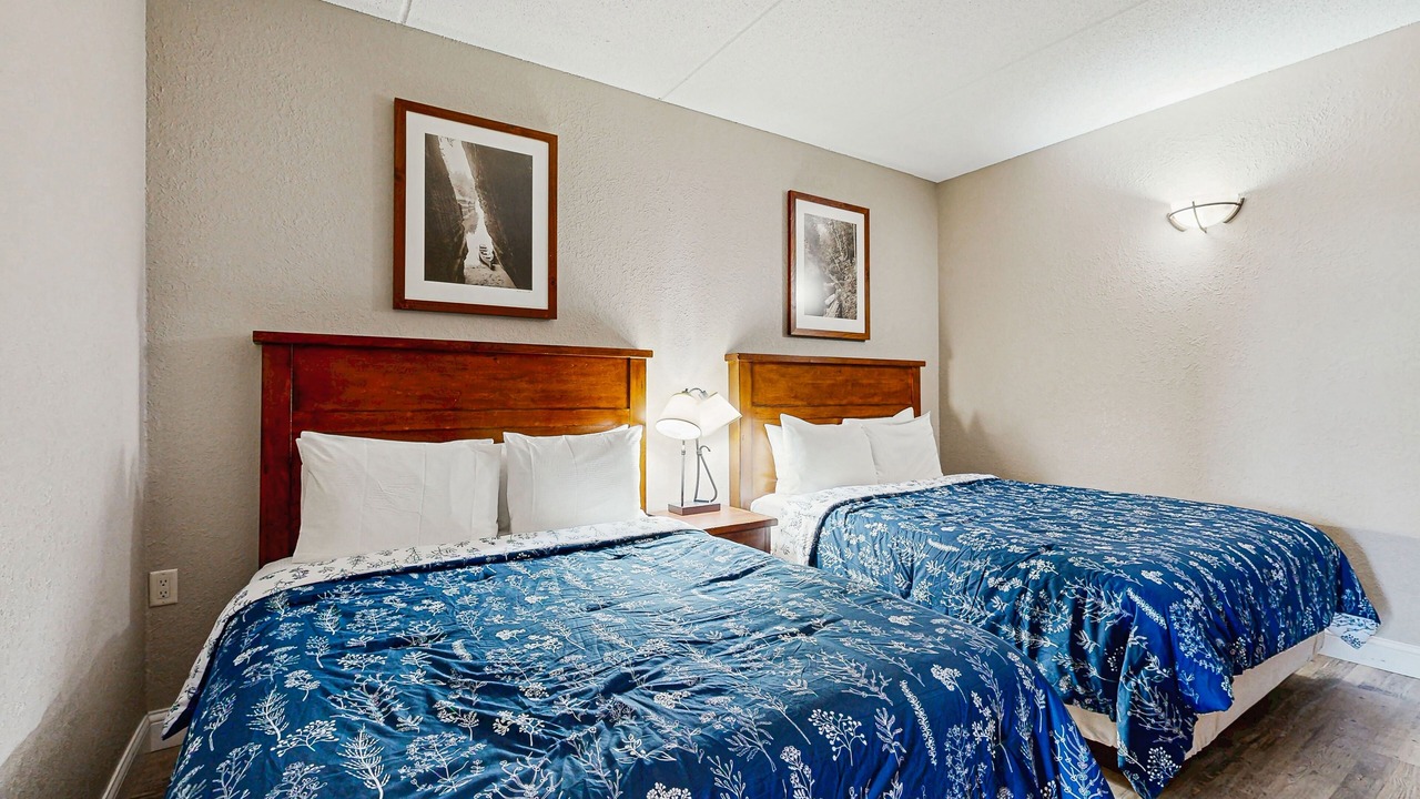 Photo of Bedroom in Wisconsin Dells