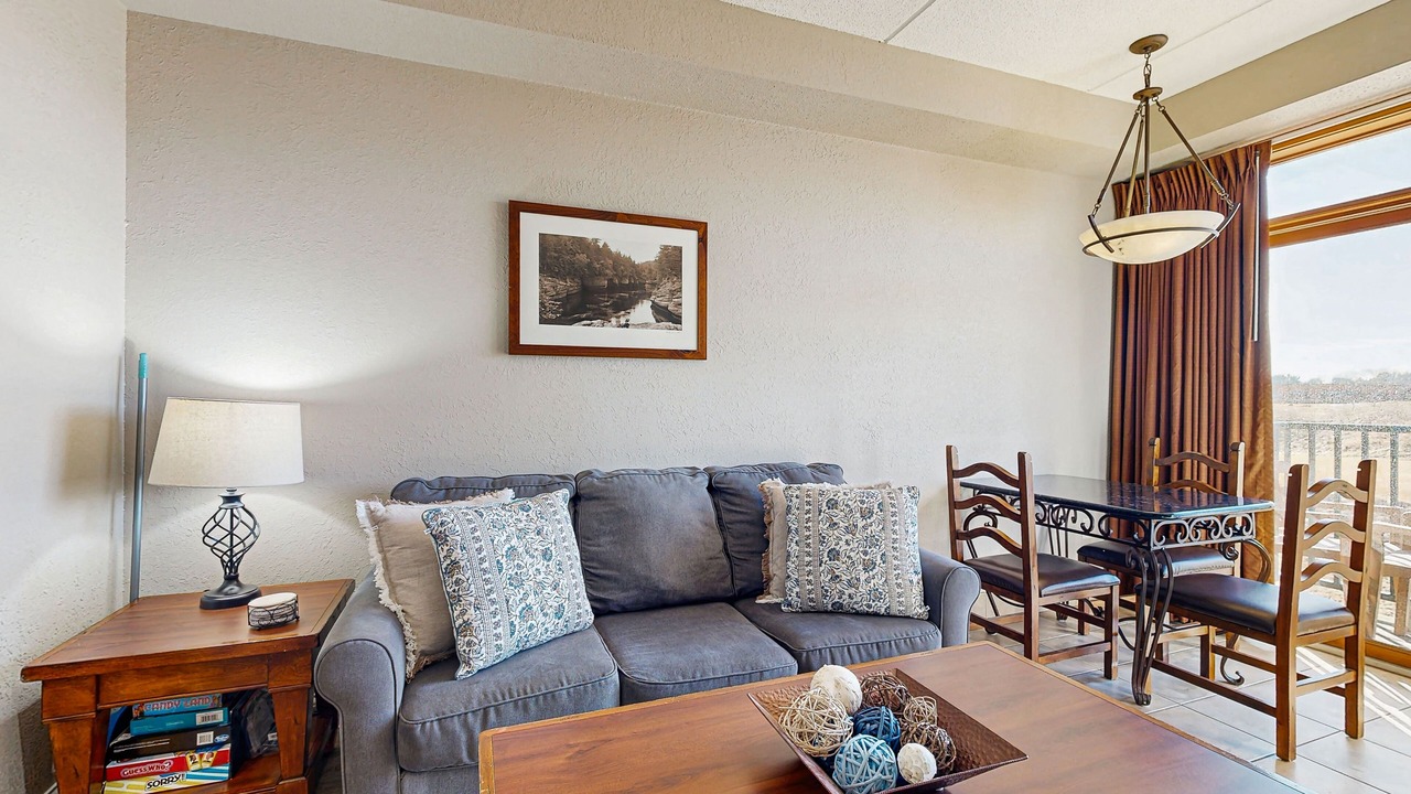Photo of Livingroom in Wisconsin Dells