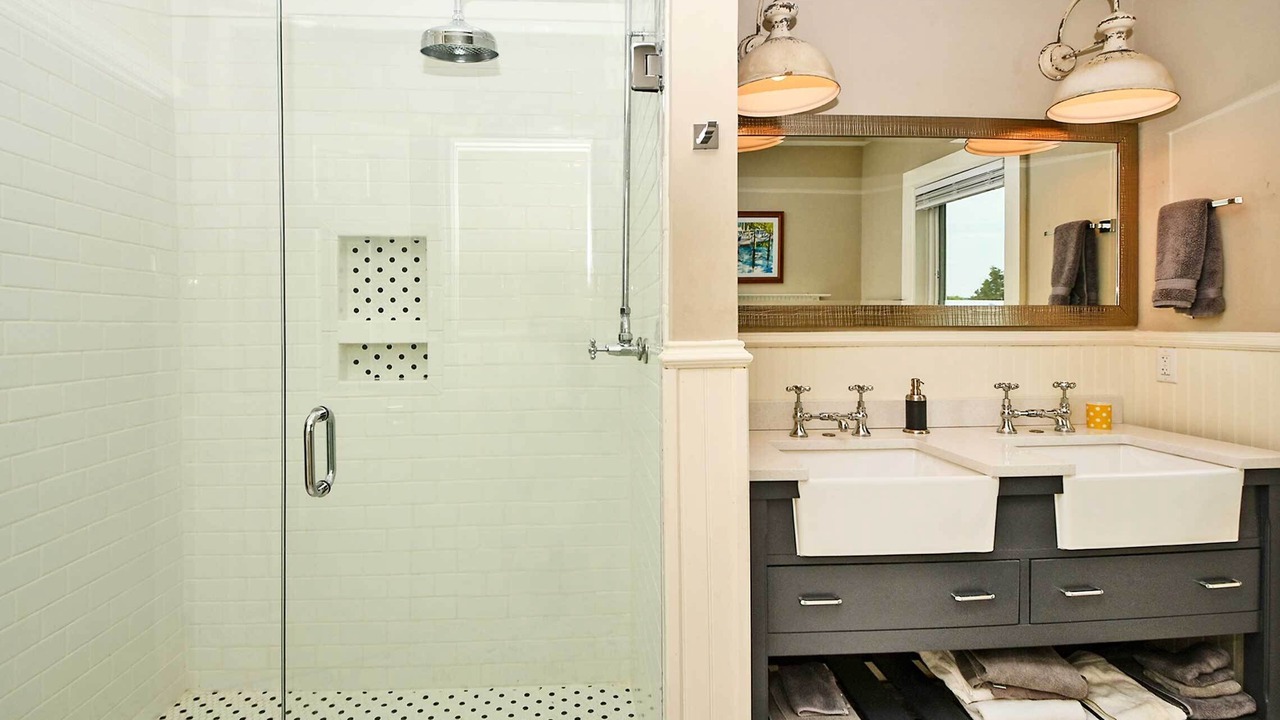 Photo of Bathroom in Chickamauga