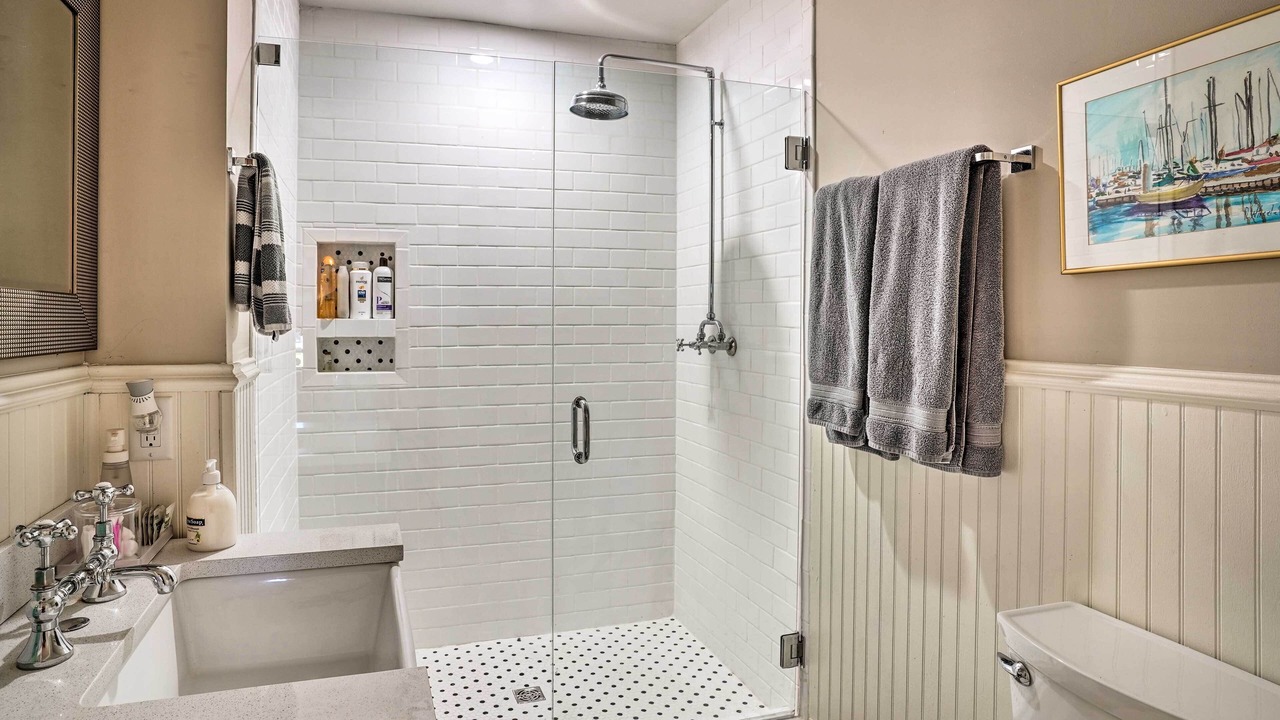 Photo of Bathroom in Chickamauga