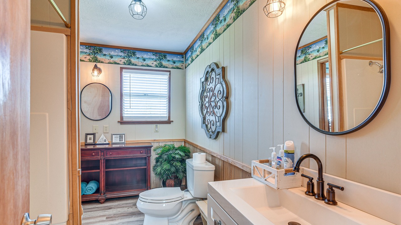 Photo of Bathroom in Crystal Beach