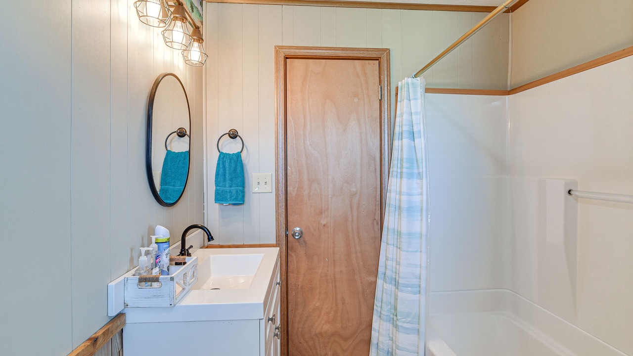 Photo of Bathroom in Crystal Beach