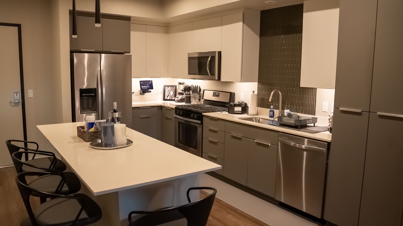 Photo of Kitchen in Platinum Triangle