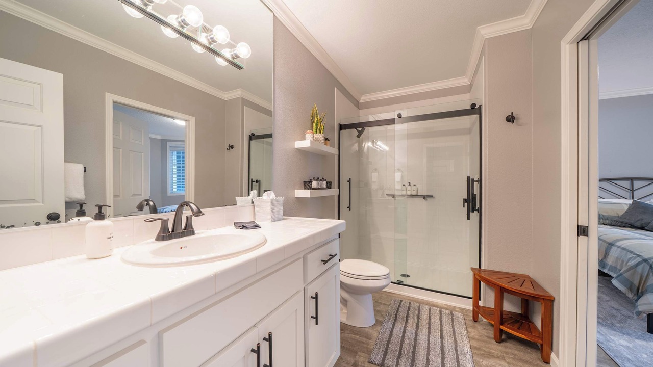 Photo of Bathroom in Depoe Bay
