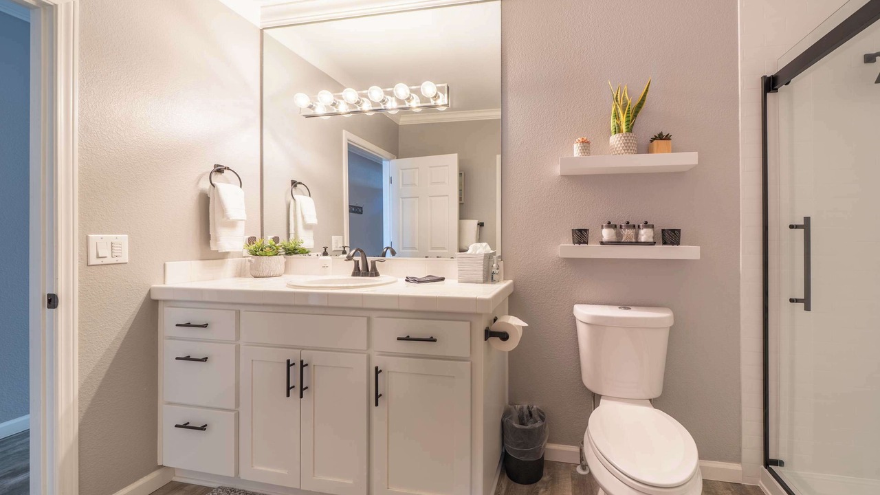 Photo of Bathroom in Depoe Bay