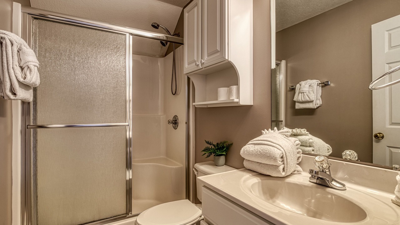 Photo of Bathroom in Pigeon Forge