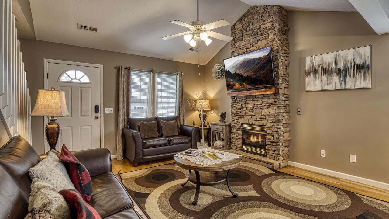 Photo of Livingroom in Pigeon Forge