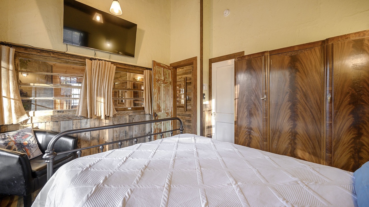 Photo of Bedroom in Broken Bow