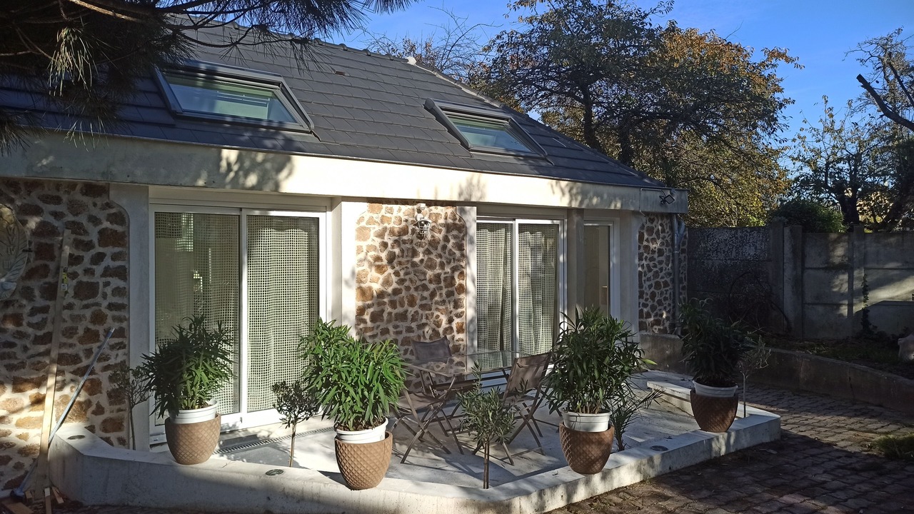 Photo of Outdoor in Le-Plessis-Trevise