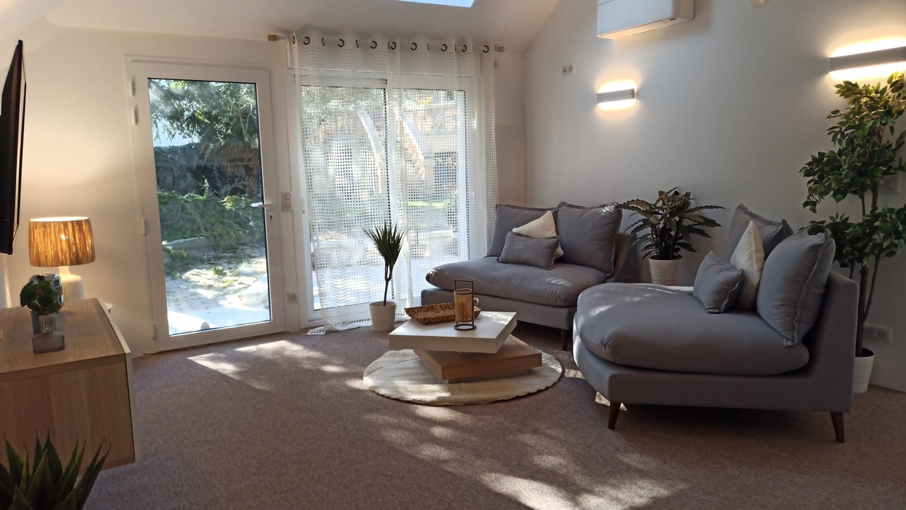 Photo of Livingroom in Le-Plessis-Trevise