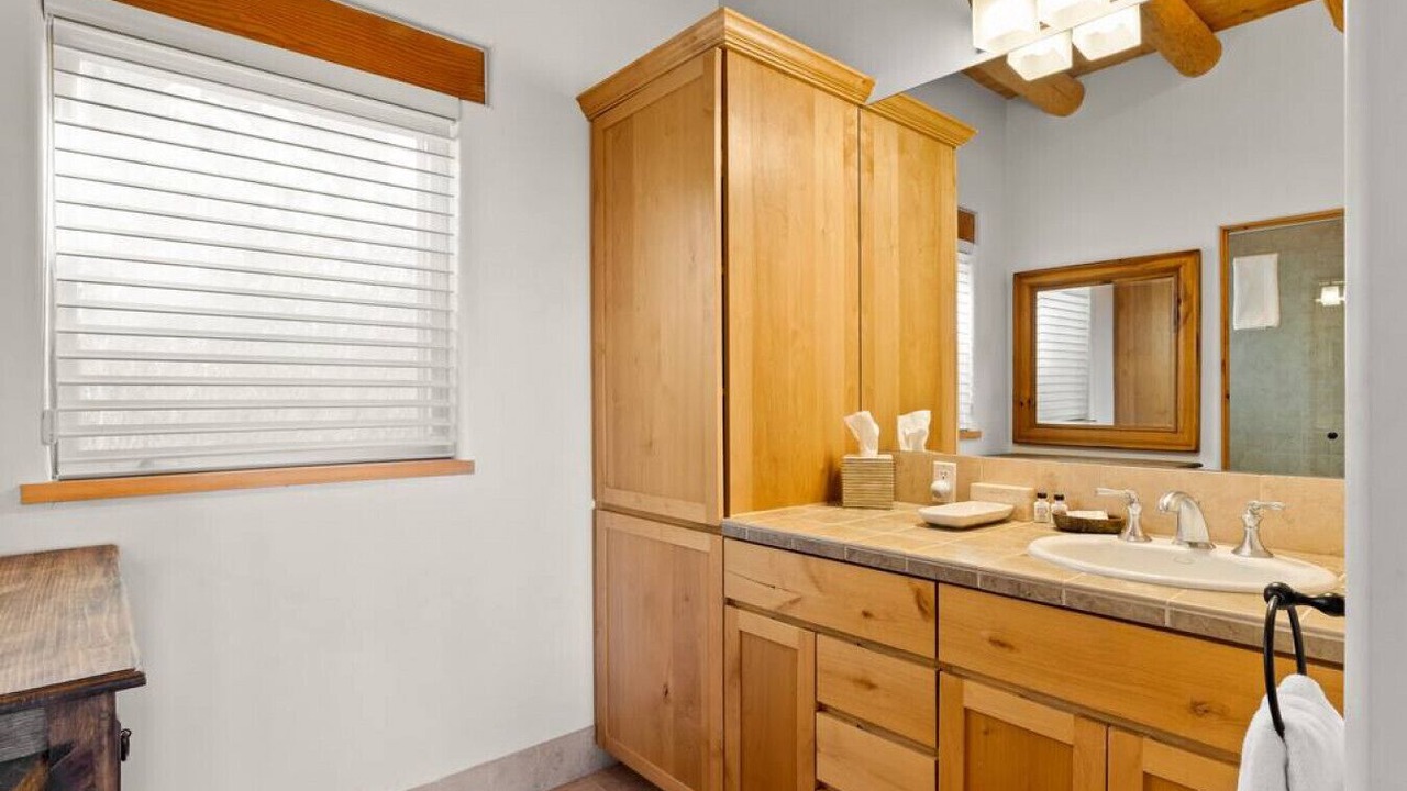 Photo of Bathroom in Tesuque