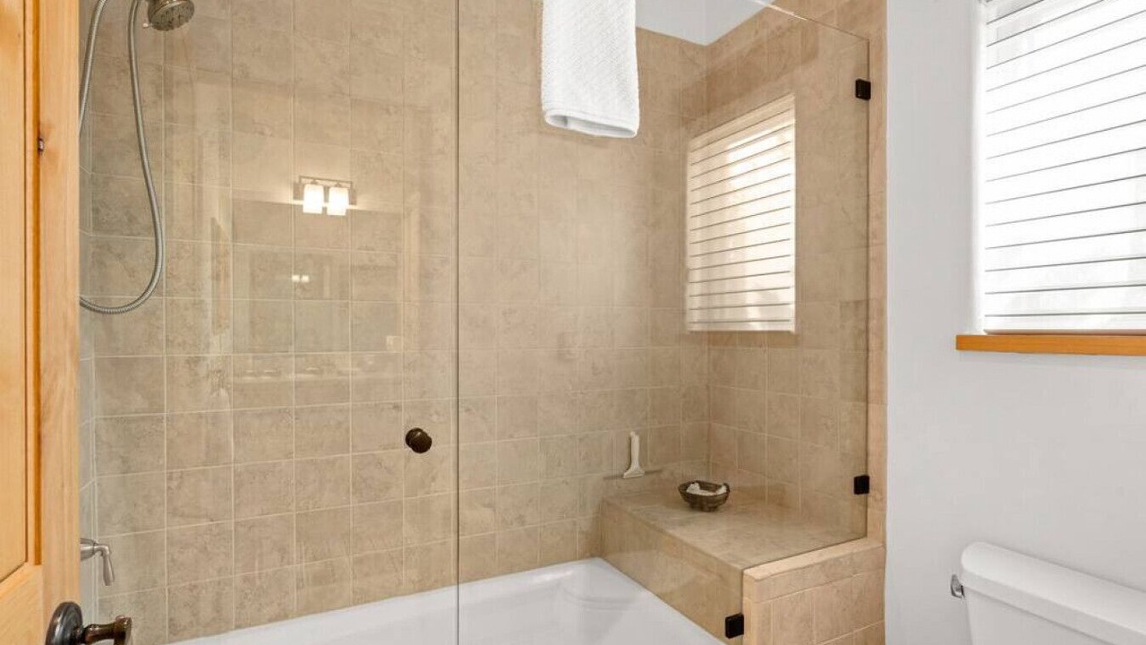 Photo of Bathroom in Tesuque