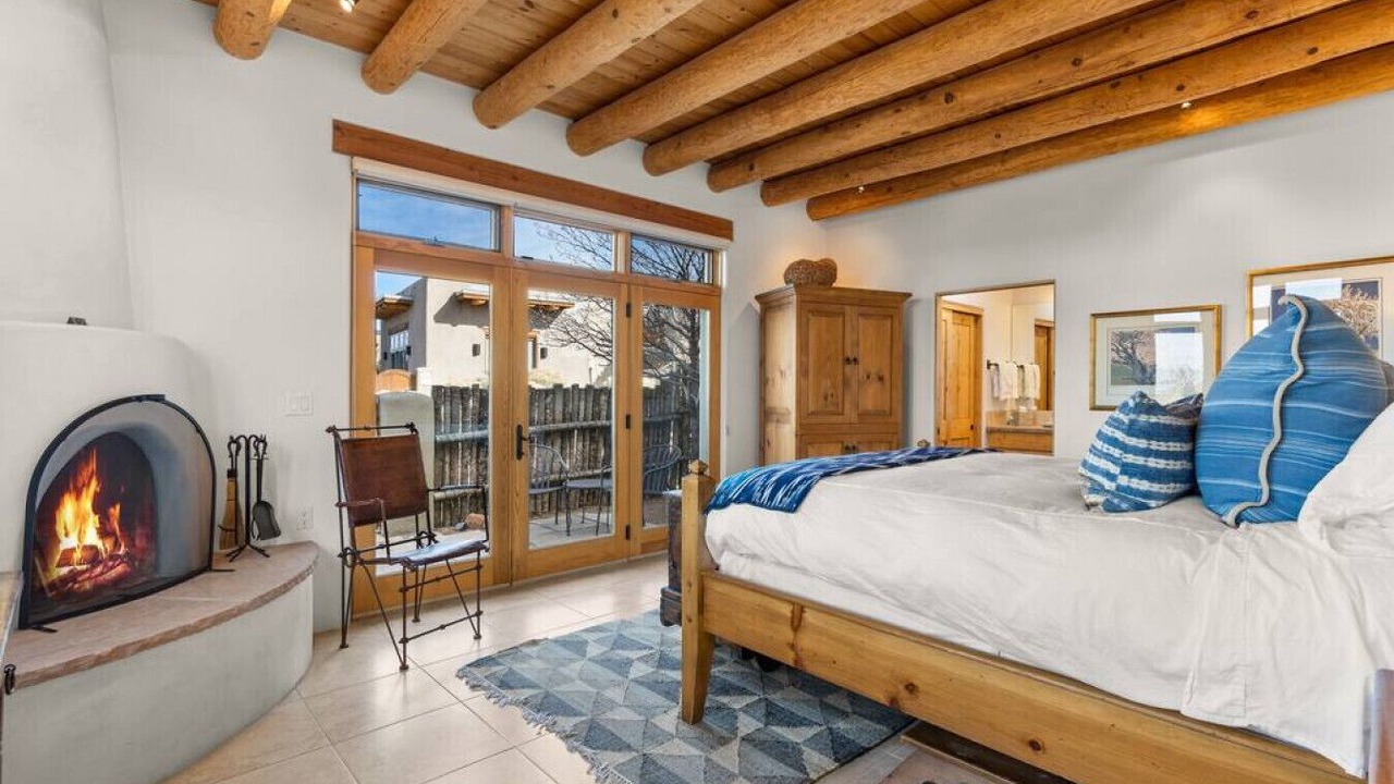 Photo of Bedroom in Tesuque
