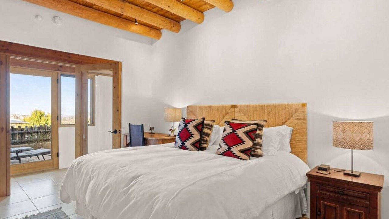 Photo of Bedroom in Tesuque