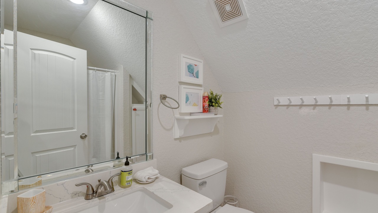 Photo of Bathroom in Surfside Beach