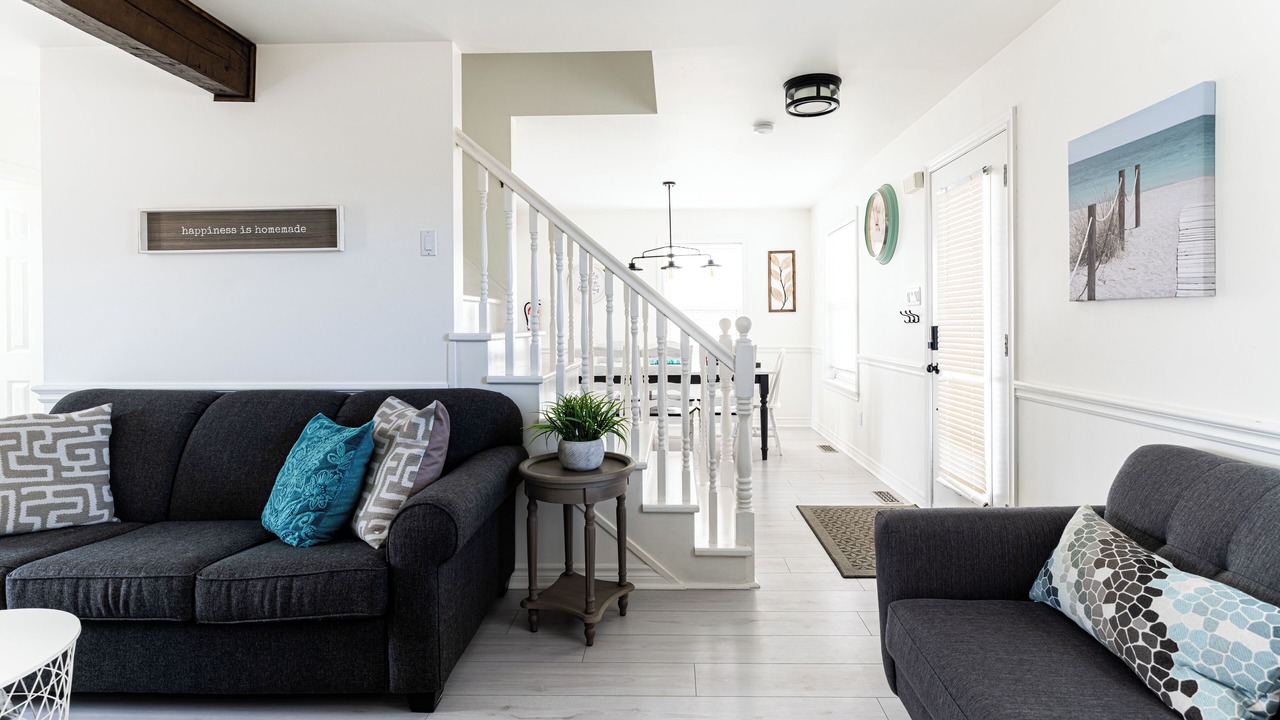 Photo of Livingroom in Wasaga Beach