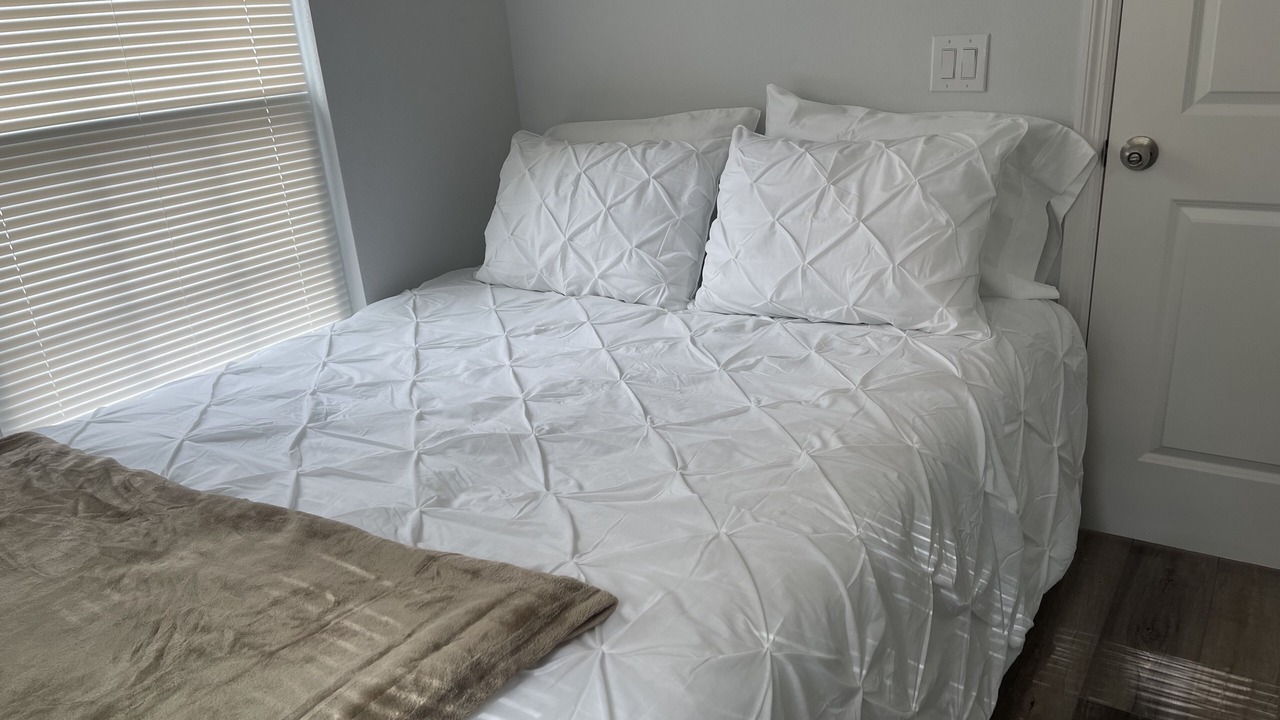 Photo of Bedroom in Fairview Shores