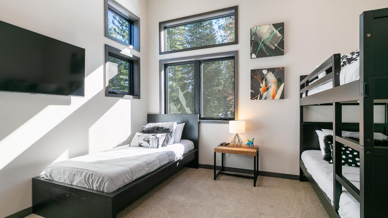 Photo of Bedroom in Ponderosa Palisades