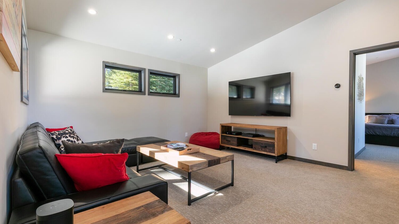 Photo of Livingroom in Ponderosa Palisades