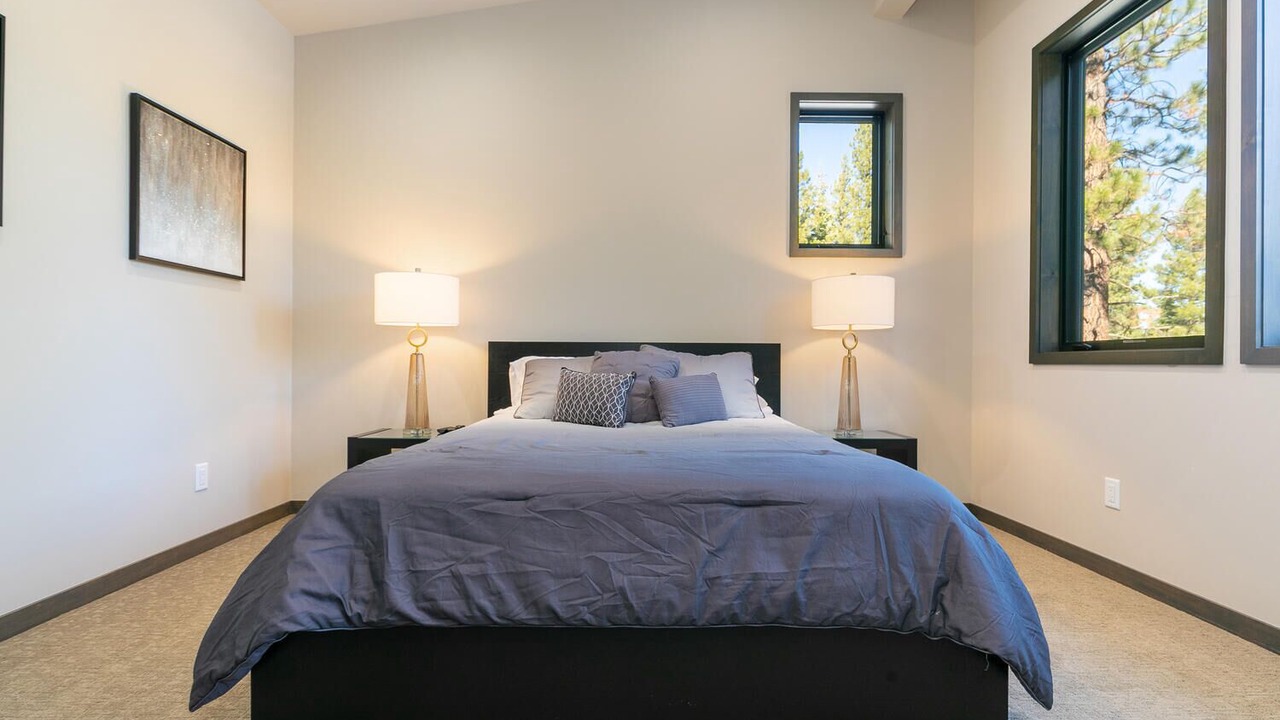 Photo of Bedroom in Ponderosa Palisades
