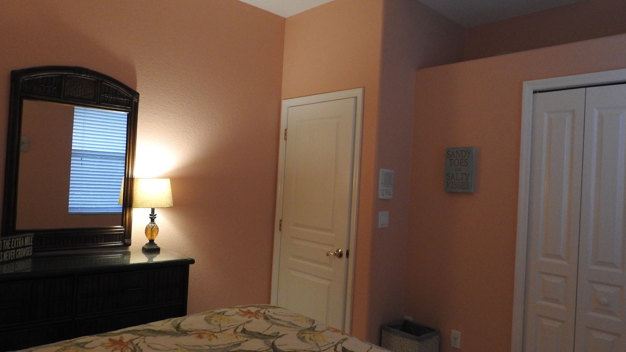 Photo of Bedroom in Edgewater