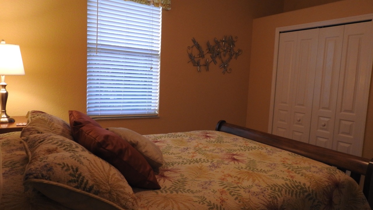 Photo of Bedroom in Edgewater