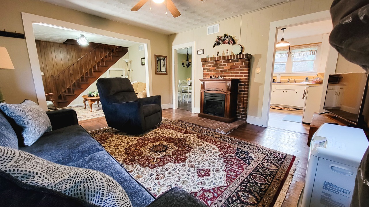 Photo of Livingroom in Crumpler